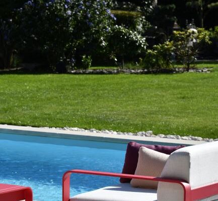 construction-piscine-terrasse-carrelage-wallonie