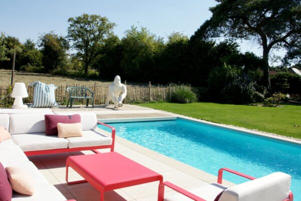 piscine-beton-arme-jardin-paysager-belgique